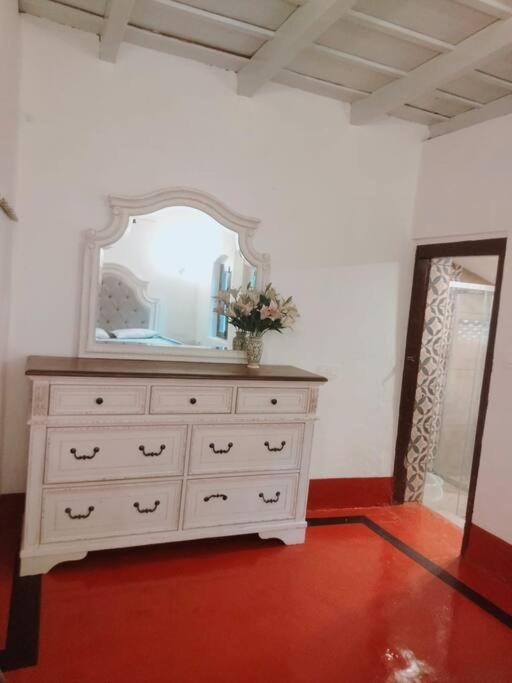 A Quaint Cottage With Rajah'S Seat View. ماديكيري المظهر الخارجي الصورة