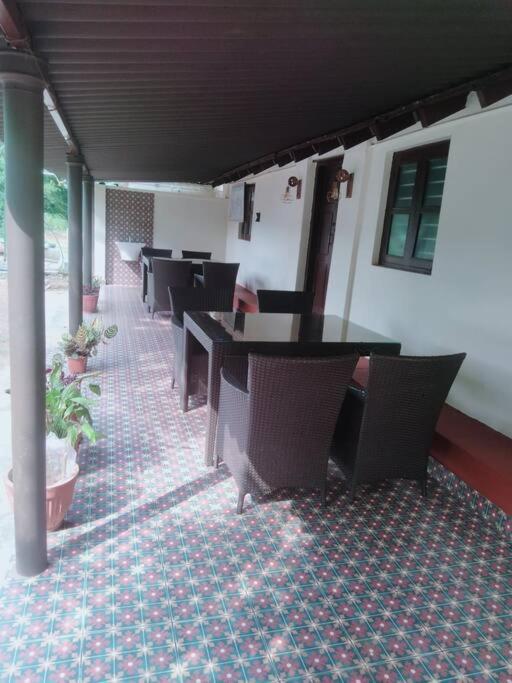A Quaint Cottage With Rajah'S Seat View. ماديكيري المظهر الخارجي الصورة